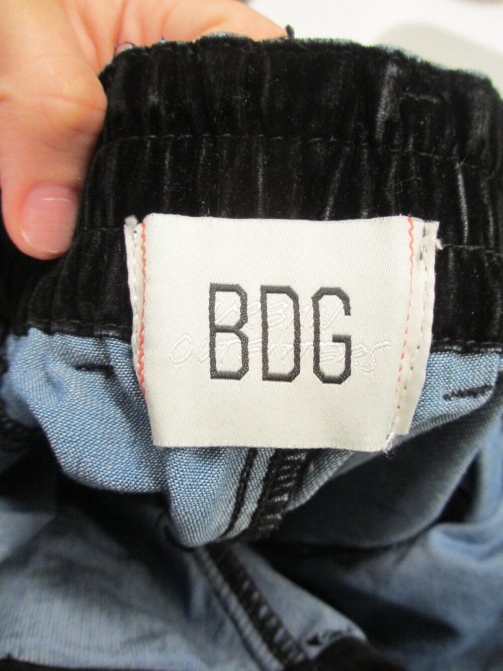 Urban Outfitters BDG Black Velvet Flocked Cargo Pants Y2K Utility Grunge Size 26 - Picture 9 of 11